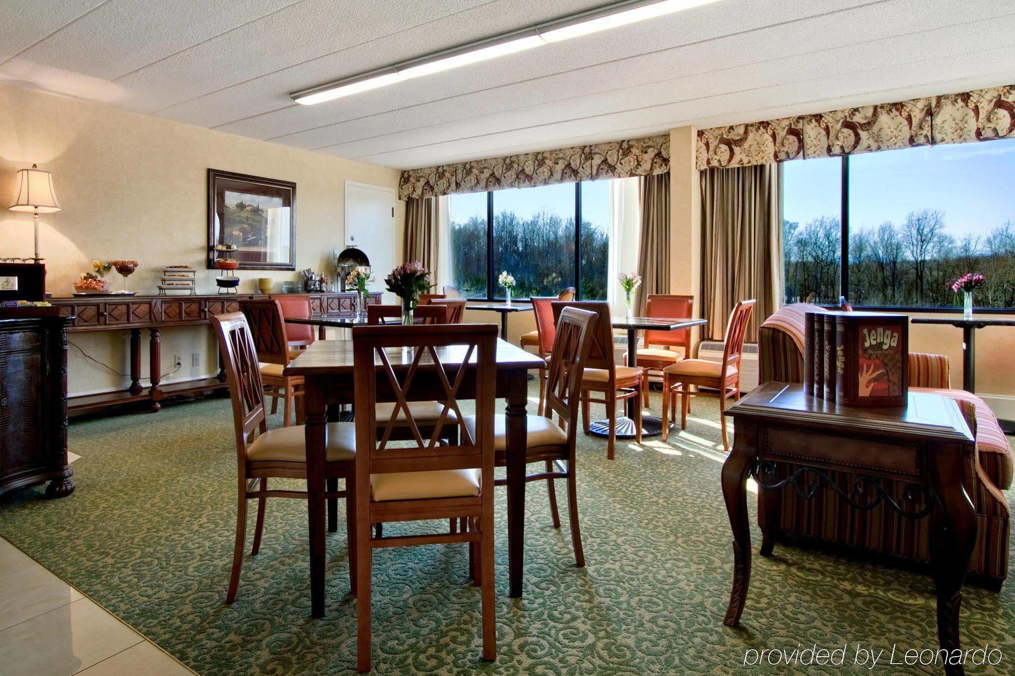 Doubletree By Hilton Charlottesville Exteriér fotografie