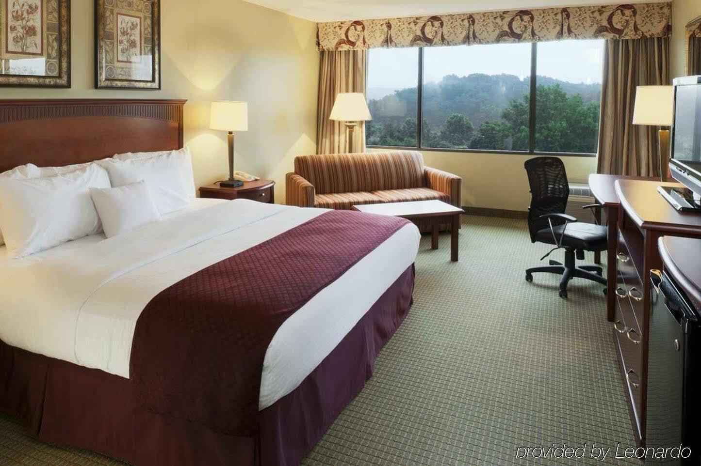 Doubletree By Hilton Charlottesville Exteriér fotografie